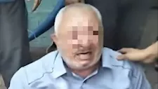 "ركلات ولكمات أمام المارة".. الأمن يفحص فيديو الاعتداء على مُسن في البحيرة