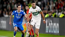 لاعب سابق بالبريميرليج يواصل مسيرته رغم حكم السجن.. ما القصة؟