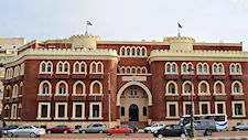 "لا يمس العمل".. جامعة الإسكندرية تحسم الجدل بشأن الحكم الصادر ضد أحد عمداء