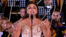 "حلوة بلادي ويا حبيبتي يا مصر".. أنغام تحيي حفل افتتاح "الأوكتاجون"