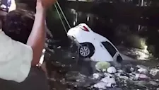 "وقع بالعربية في المصرف".. نجاة سائق بأعجوبة بعد حادث مروع بشبين القناطر