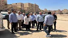 بسبب التقاعس.. محافظ القاهرة يقرر نقل 2 من قيادات حي شرق مدينة نصر