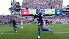 "تأهل الديوك ورقم إيجابي لمبابي".. ملخص شوط فرنسا وباراجواي الثاني في كأس العالم 2026