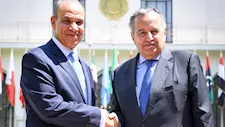 عبد العاطي يهنئ نبيل فهمي بتوليه الأمانة العامة للجامعة العربية