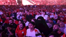 كيف تابعت جماهير الكرة المصرية مباريات المنتخب الماضية في فان زون العاصمة الإدارية؟