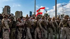إعلام عبري: إسرائيل أبلغت لبنان بأسماء ضباط ترفض وجودهم جنوبًا