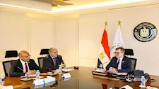 وزير التخطيط يبحث مستجدات تطبيق "موازنة البرامج والأداء" وإدارة الاستثمارات الحكومية