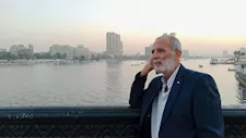"هتعمليها وتفرحي قلوبنا".. الفنان الفلسطيني كامل الباشا يدعم منتخب مصر
