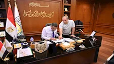 محافظ جنوب سيناء يعتمد الموازنة الجديدة ويوجه بدعم المشروعات والخدمات
