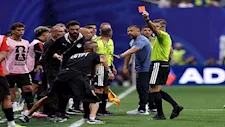 هل يتم استبعاد حكم مباراة مصر والأرجنتين من كأس العالم؟