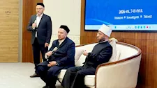وزير الأوقاف يلقي محاضرة عن الوقف في تاريخ المسلمين يمركز الحضارة بطشقند
