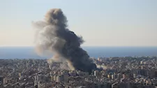 هجوم أمريكي جديد على إيران.. قصف في بوشهر وانفجارات قُرب بندر عباس