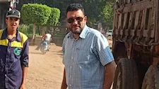 "حاول يهرب منه".. سائق جرار يصدم نائب رئيس حي شرق شبين الكوم ويصيبه بكسر في الذراع