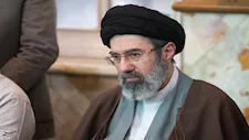 "تعزيز الردع والاستعداد للهجوم".. مجتبى خامنئي يوجّه بتطوير القدرات العسكرية الإيرانية