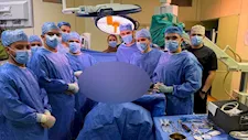 استعدال انحناء 52 درجة بـ 21 مسمارًا.. جراحة معقدة تُنقذ صبيا بجامعة كفر