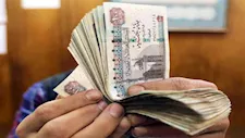 100 ألف جنيه بعد عام.. ماذا فعل بها التضخم والاستثمار؟