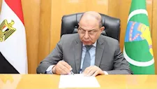 محافظ المنيا يقرر مد فترة إنهاء إجراءات ترخيص سيارات الميكروباص 