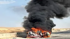 "العربية اتقلبت وولعت".. مصرع شخصين وإصابة ثالث في حادث بطريق السخنة