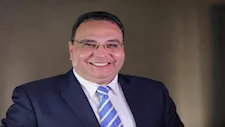 استشاري صحة نفسية يقدم روشتة للتعامل مع الضغوط اليومية والأزمات