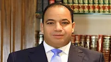 خبير اقتصادي: الدولار يتراجع أمام الجنيه.. والاحتياطي النقدي يرتفع 