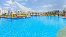 الليلة بـ844 ألف جنيه.. 20 صورة لـ أغلى مصايف سيدي عبد الرحمن 2026