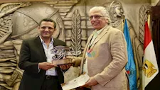 بالصور.. "الصحفيين"  تكرم الزميل حسام دياب في احتفالية اليوم العالمي للتصوير