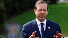 رئيس إسرائيل يُصعّد ضد طهران: "إيران خطر يتجاوز الشرق الأوسط"