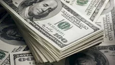 سعر الدولار يواصل الهبوط مقابل الجنيه بمنتصف تعاملات الأحد