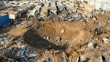 هل دمرت إسرائيل مستودعات طبية قرب مستشفى شهداء الأقصى في غزة؟