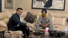 بعد العودة من ألمانيا.. "يسألوا عنك" تجمع محمد منير ومصطفى حدوتة