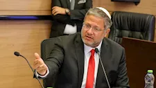 "اقصفوا بيروت واسحقوهم".. بن غفير يُطلق تهديدًا جديدًا ضد لبنان (فيديو)