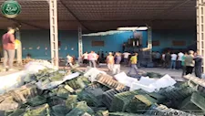 على مساحة 5 أفدنة.. حريق هائل بمصنع لتصدير البرتقال في منيا القمح - صور