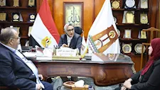 محافظ الوادي الجديد تبحث استضافة مؤتمر أدباء وسط الصعيد في أكتوبر