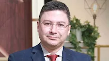 خبير: مشروع كوجيرة في العلمين يعزز التحول إلى مركز إقليمي لتخزين وتداول النفط