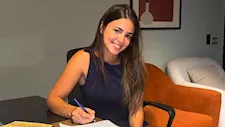 نجمة كليب "لولا البنات".. لجين خليفة تتعاقد مع شركة "سينرجي"
