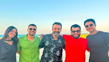 "حبايب قلبي".. تركي آل الشيخ ينشر صورة بصحبة كريم عبدالعزيز وعصام عمر