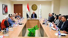 وزير التعليم يوجه برفع جاهزية المدارس قبل العام الجديد.. وتجديد نصف مليون مقعد
