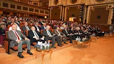 وزير الإنتاج الحربي يوجه بتحويل أفكار العاملين إلى مشروعات قابلة للتنفيذ..