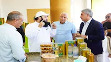 وزير السياحة ومحافظ مطروح يبحثان إقامة مهرجان لحصاد الزيتون والتراث البدوي - (صور)