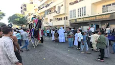 بالجمال والعصي.. الآلاف يحتفلون بالمولد النبوي في شوارع الأقصر- فيديو وصور
