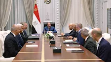 السيسي يستقبل رئيس "إيني" الإيطالية بالعلمين لبحث استثمارات بـ 8.5 مليار