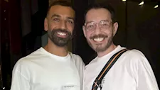 "أنا والأسطورة".. أحمد زاهر يلتقي محمد صلاح بعد تألقه مع طرابزون