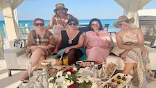 18 صورة لـ نجوم الفن يقضون إجازة الصيف مع أسرهم على البحر
