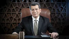 سوريا.. مظلوم عبدي يعلن حل "قسد" رسميا ودمجها بالجيش