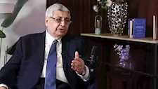مستشار الرئيس عن نظام الطيبات: أكلنا الدواجن وشربنا اللبن ولم يضرنا شيء 