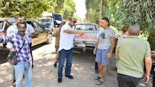 محافظ أسيوط يحيل رئيسي وحدتين محليتين للتحقيق بسبب مخالفات النظافة