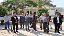 رئيس جامعة المنيا يتفقد حديقة أعضاء هيئة التدريس ومنافذ لبيع المنتجات - صور