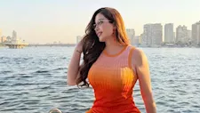 ميريام فارس بـ"كروب توب" ونسرين طافش بفستان أنيق.. لقطات نجوم الفن خلال