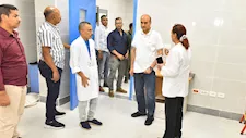 محافظ أسيوط يتفقد وحدة طب أسرة سكرة لمتابعة انتظام الخدمات الطبية