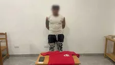 سرق قطعة ملابس والكاميرات فضحته.. ضبط لص محل بالبحر الأحمر